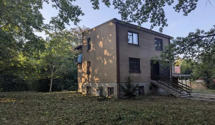 dom wolnostojący, 6 pokoi Podkowa Leśna, ul. Błońska