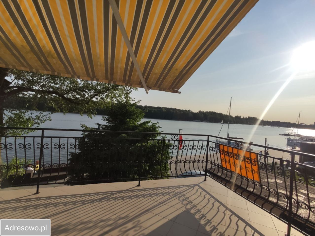 dom wolnostojący, 5 pokoi Mikołajki, ul. Michała Kajki. Zdjęcie 2