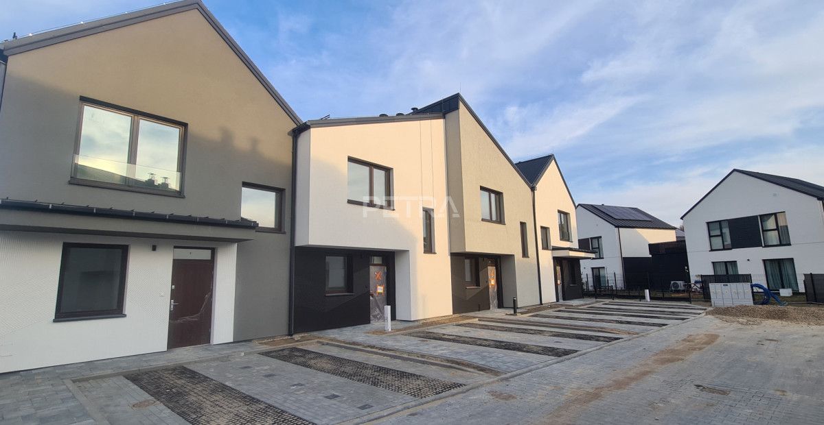 dom szeregowy, 4 pokoje Słomin. Zdjęcie 2