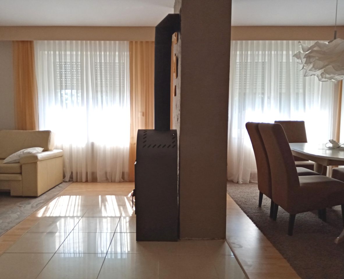 dom wolnostojący, 8 pokoi Adamów-Parcel. Zdjęcie 11