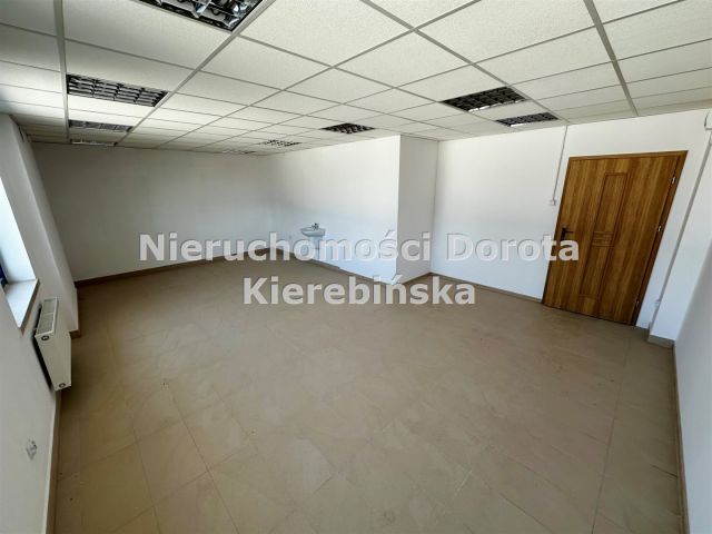 Lokal Tomaszów Mazowiecki, ul. ks. Jerzego Popiełuszki. Zdjęcie 2