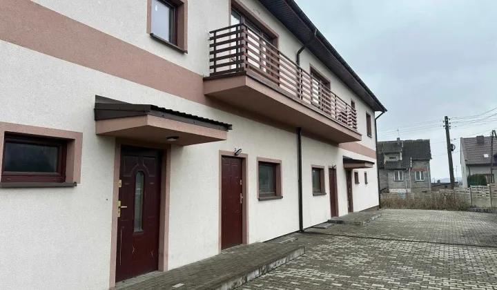 dom wolnostojący, 10 pokoi Działoszyn, ul. Wiatrakowa