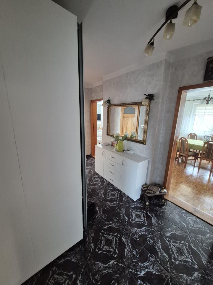 dom wolnostojący, 6 pokoi Załęże, Załęże. Zdjęcie 3