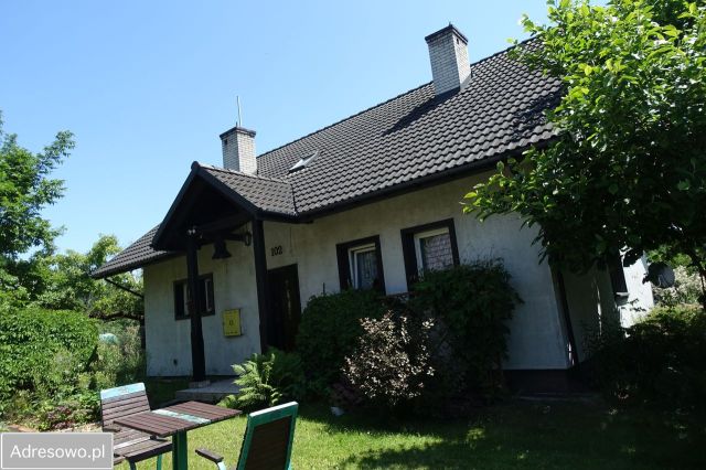 dom wolnostojący, 4 pokoje Rożnowa. Zdjęcie 1