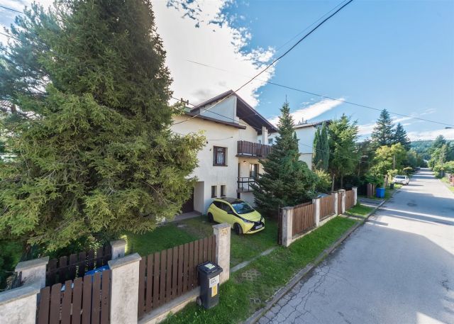 dom wolnostojący, 5 pokoi Bielsko-Biała Mikuszowice Śląskie. Zdjęcie 1