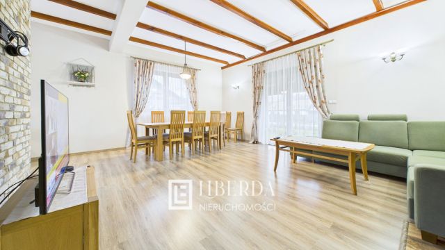 dom wolnostojący, 5 pokoi Biskupie-Kolonia. Zdjęcie 2