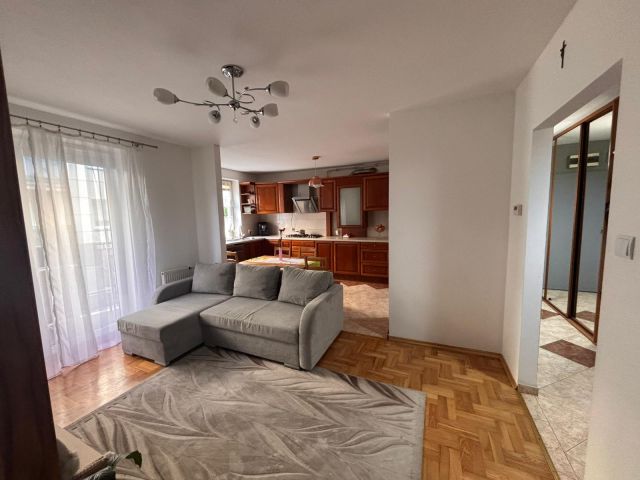 Mieszkanie 4-pokojowe Piaseczno, ul. Julianowska. Zdjęcie 1