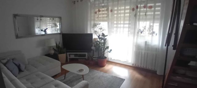 Mieszkanie 5-pokojowe Bełchatów Przytorze. Zdjęcie 1