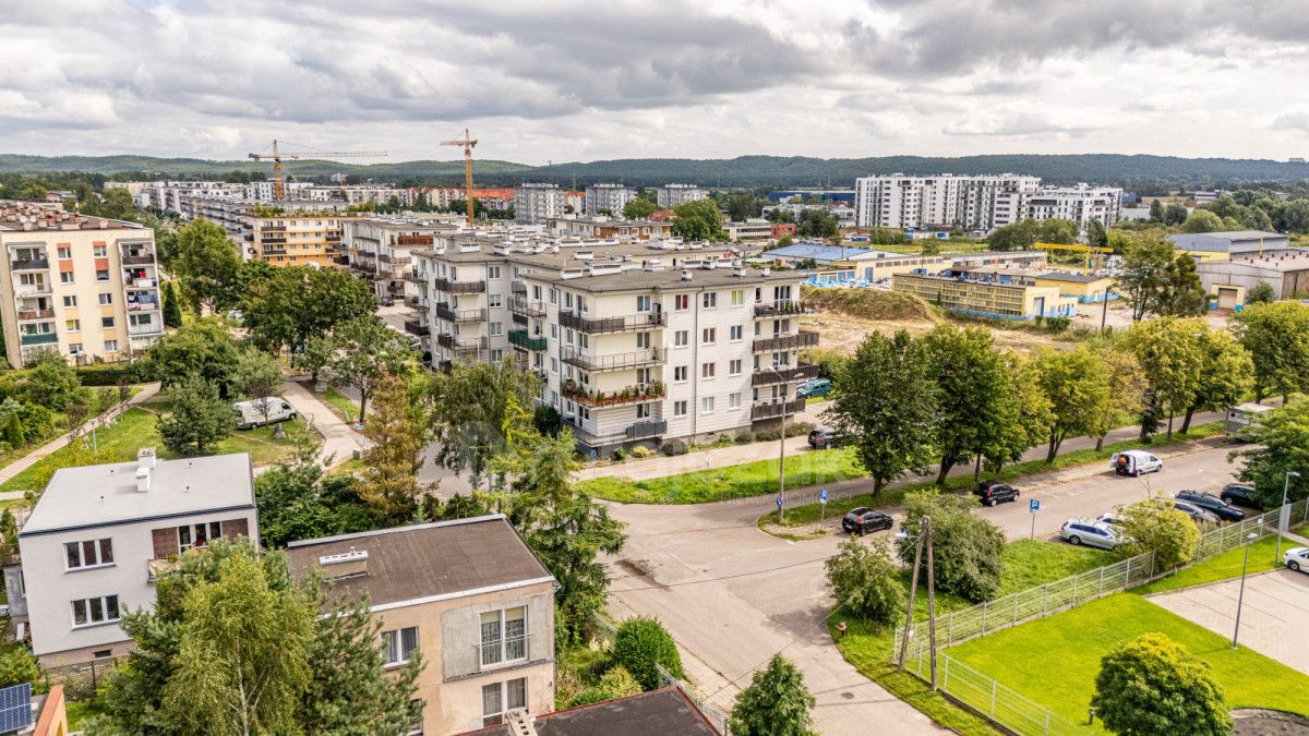 dom wolnostojący, 5 pokoi Rumia. Zdjęcie 5