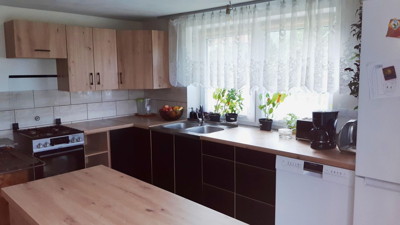 gospodarstwo, 5 pokoi Markuszowa. Zdjęcie 5