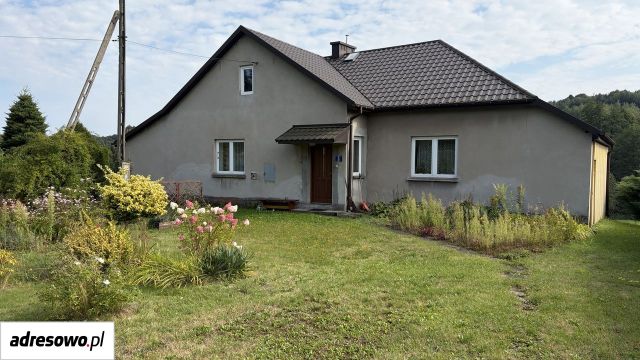 dom wolnostojący, 4 pokoje Siepraw, ul. Lipowa. Zdjęcie 1
