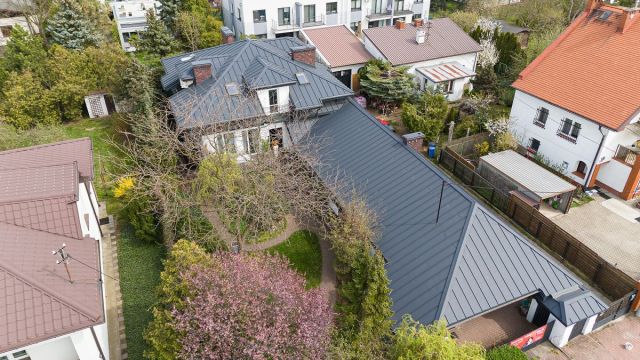 dom wolnostojący, 9 pokoi Łomianki, ul. Gościńcowa. Zdjęcie 3