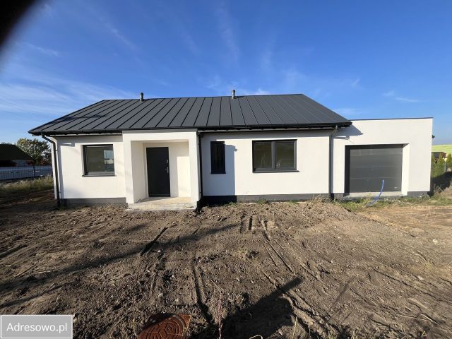 dom wolnostojący, 4 pokoje Chełmno Dworzyska, os. Dworzyska. Zdjęcie 1