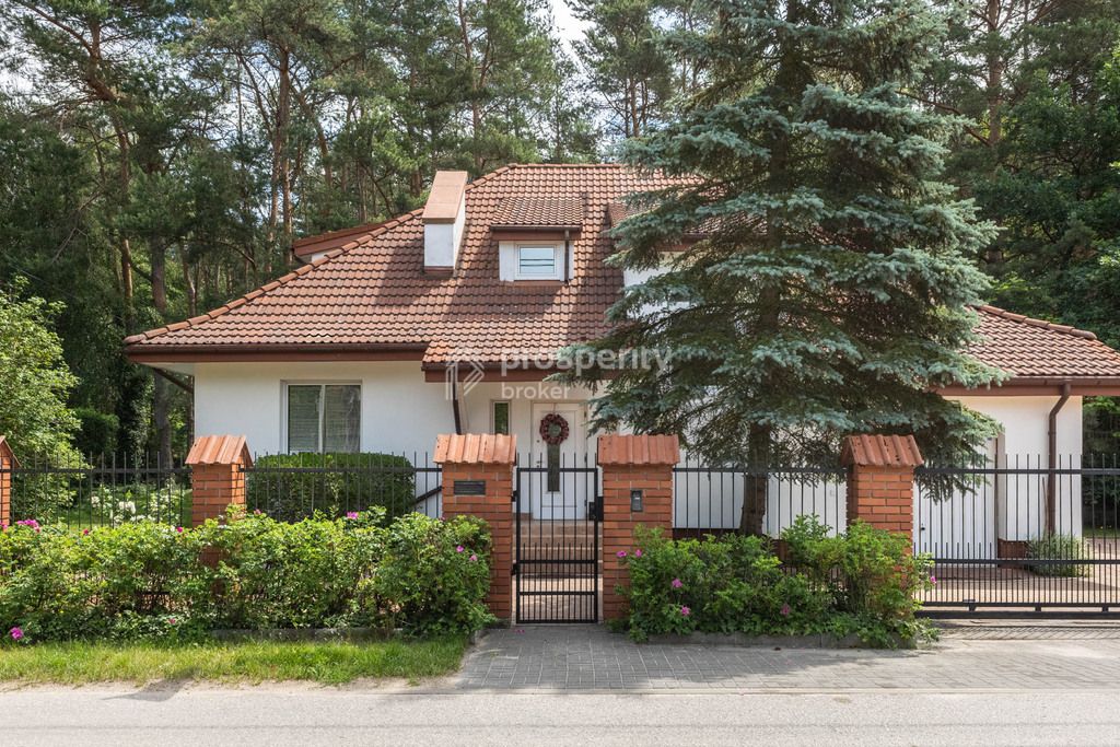 dom wolnostojący, 5 pokoi Laski, ul. Podleśna. Zdjęcie 22