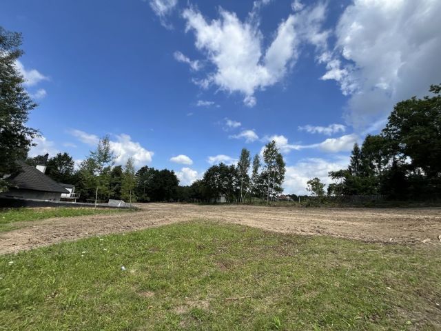 Działka budowlana Włosań. Zdjęcie 1