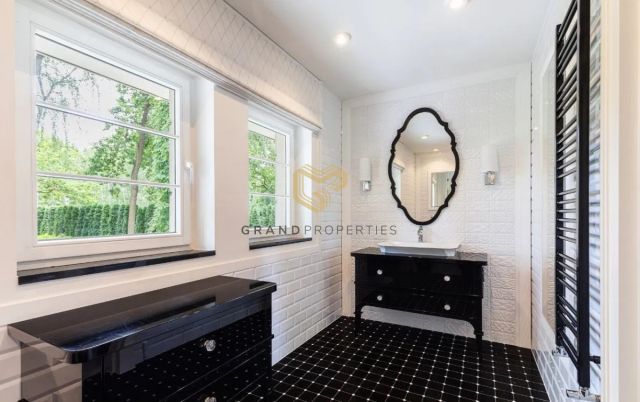 dom wolnostojący, 5 pokoi Konstancin-Jeziorna. Zdjęcie 32