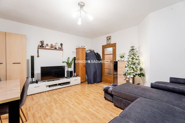 Mieszkanie 2-pokojowe Kraków Czyżyny, os. Dywizjonu 303. Zdjęcie 3