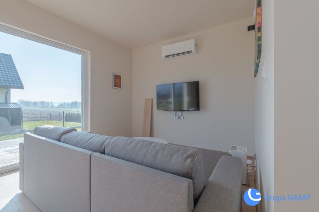 dom wolnostojący, 2 pokoje Cholerzyn. Zdjęcie 13