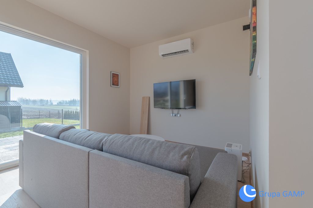 dom wolnostojący, 2 pokoje Cholerzyn. Zdjęcie 13