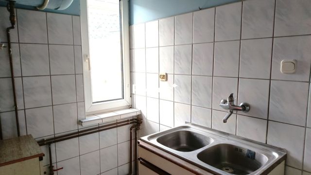 Mieszkanie 3-pokojowe Olszanica. Zdjęcie 4
