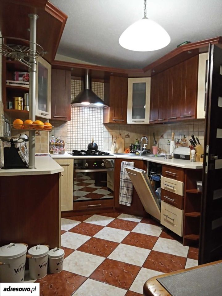 dom wolnostojący, 3 pokoje Piekoszów. Zdjęcie 2