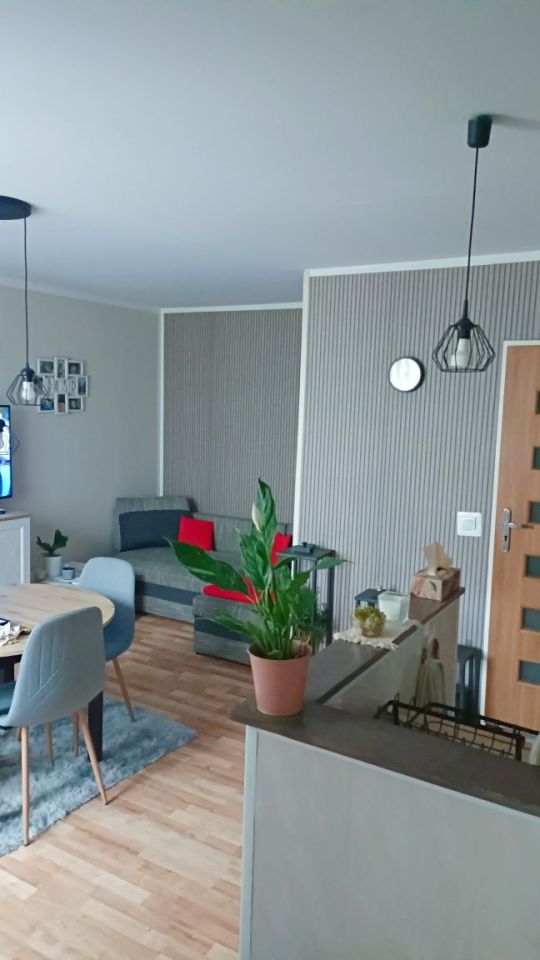 Mieszkanie 3-pokojowe Żerniki. Zdjęcie 1