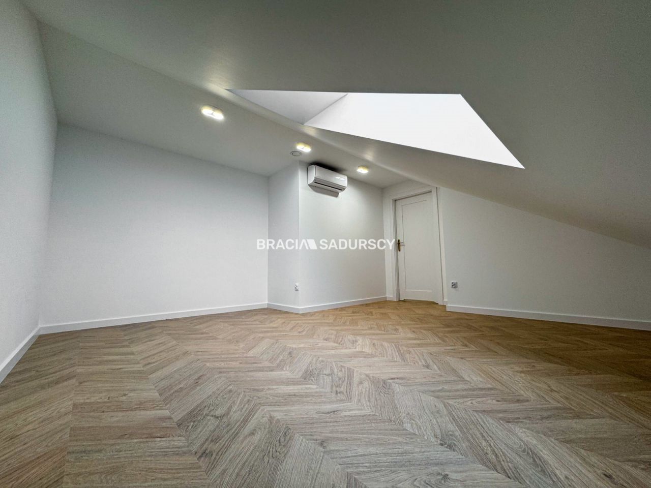 Mieszkanie 5-pokojowe Niepołomice. Zdjęcie 20