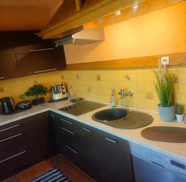 dom wolnostojący, 5 pokoi Nowy Targ, ul. św. Anny. Zdjęcie 2