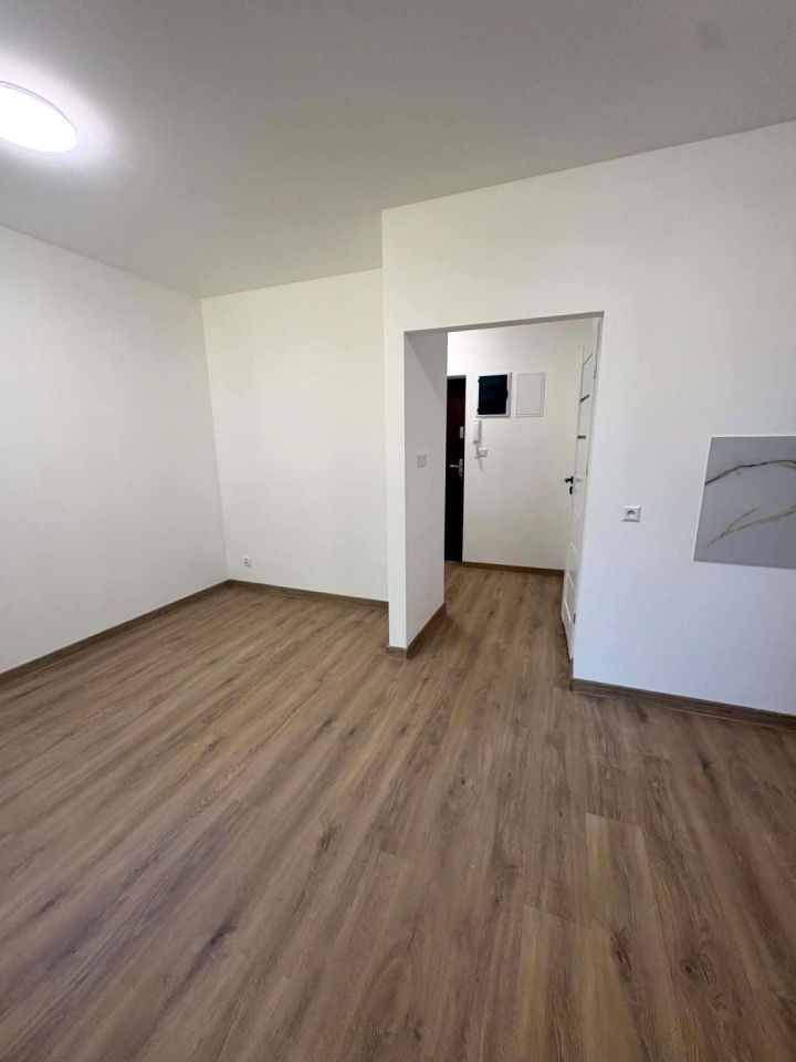 Mieszkanie 2-pokojowe Stąporków. Zdjęcie 2
