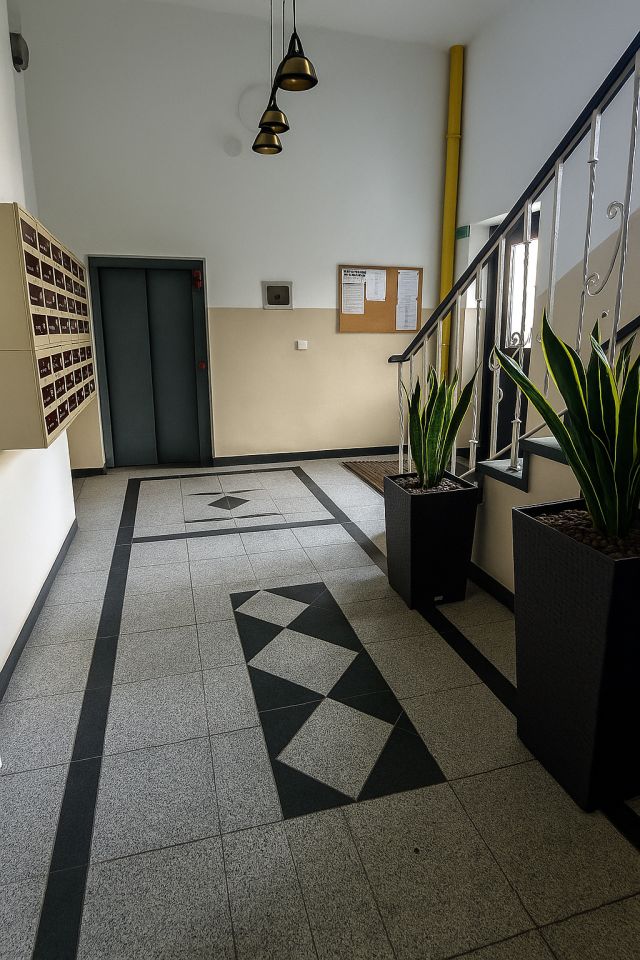 Mieszkanie 4-pokojowe Warszawa Śródmieście, ul. Nowowiejska. Zdjęcie 2