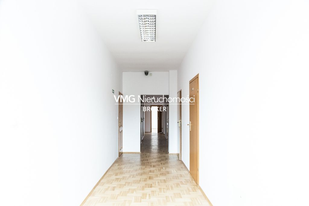 dom wolnostojący, 19 pokoi Warszawa Wawer. Zdjęcie 34