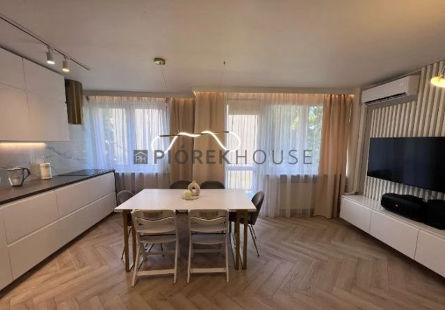 Mieszkanie 3-pokojowe Warszawa Bielany, ul. Włodzimierza Perzyńskiego. Zdjęcie 1