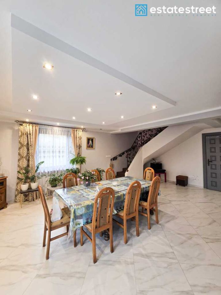 dom wolnostojący, 5 pokoi Bereżnica Wyżna. Zdjęcie 10