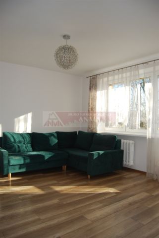 Mieszkanie 3-pokojowe Chrzanów, ul. Broniewskiego. Zdjęcie 2