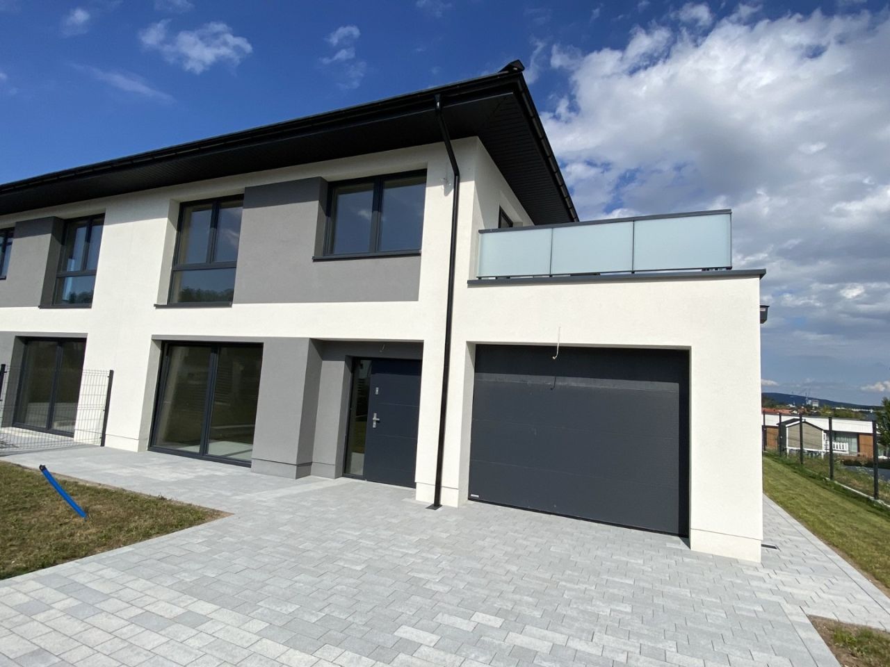 bliźniak, 5 pokoi Bilcza, ul. Koralowa