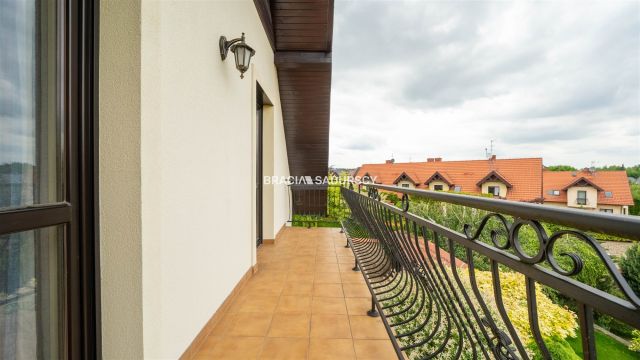 dom wolnostojący, 6 pokoi Bibice, ul. Kwiaty Polne. Zdjęcie 20