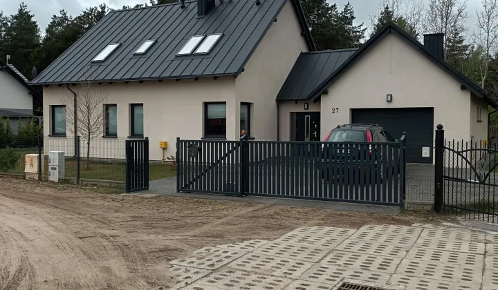 dom wolnostojący, 5 pokoi Kiełpino, ul. Urocza