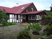 dom wolnostojący, 6 pokoi Cząstkowo. Zdjęcie 1