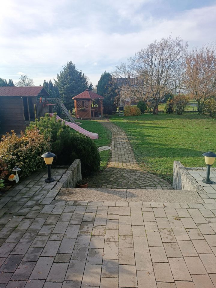 dom wolnostojący, 4 pokoje Łowkowice, ul. Łąkowa. Zdjęcie 2