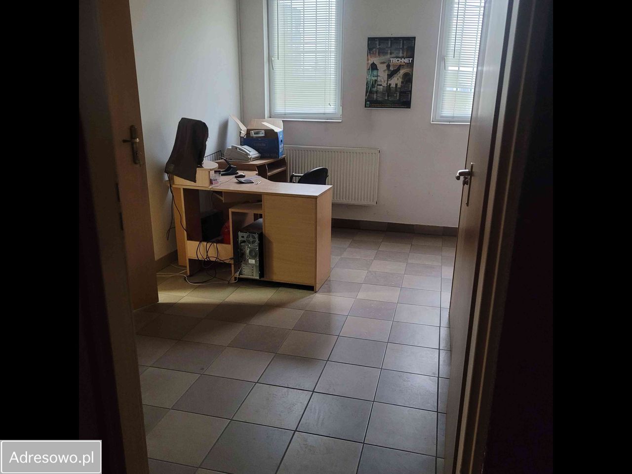 Hala/magazyn Kraków Rybitwy, ul. Obrońców Modlina. Zdjęcie 16