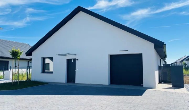 dom wolnostojący, 4 pokoje Domasław