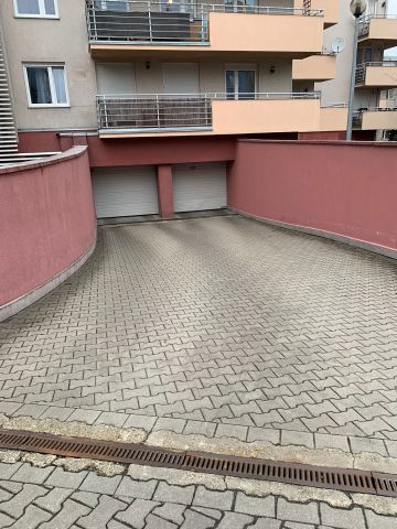 Garaż/miejsce parkingowe Kraków Podgórze, ul. Chmieleniec. Zdjęcie 1