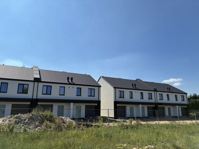 bliźniak, 4 pokoje Bronisze. Zdjęcie 8