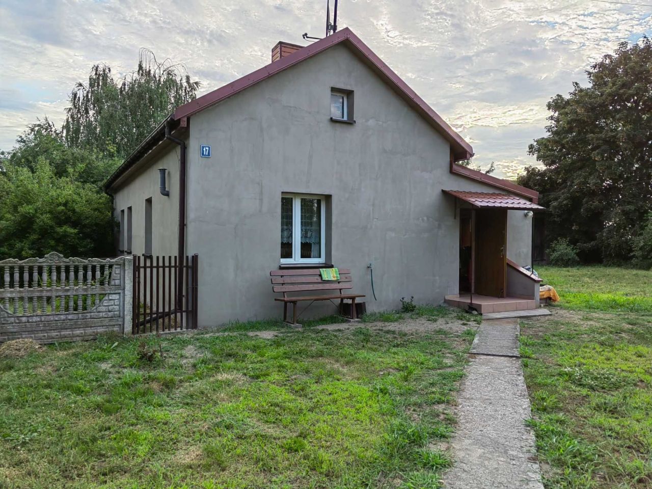 dom wolnostojący, 2 pokoje Imielno. Zdjęcie 1