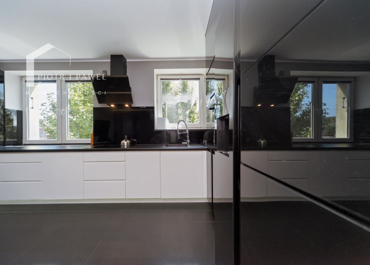 Mieszkanie 3-pokojowe Bielsko-Biała, ul. Żywiecka. Zdjęcie 2