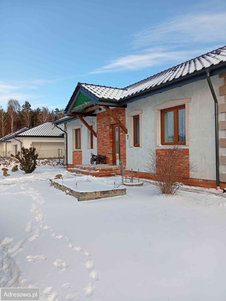 dom wolnostojący, 3 pokoje Murowaniec. Zdjęcie 1
