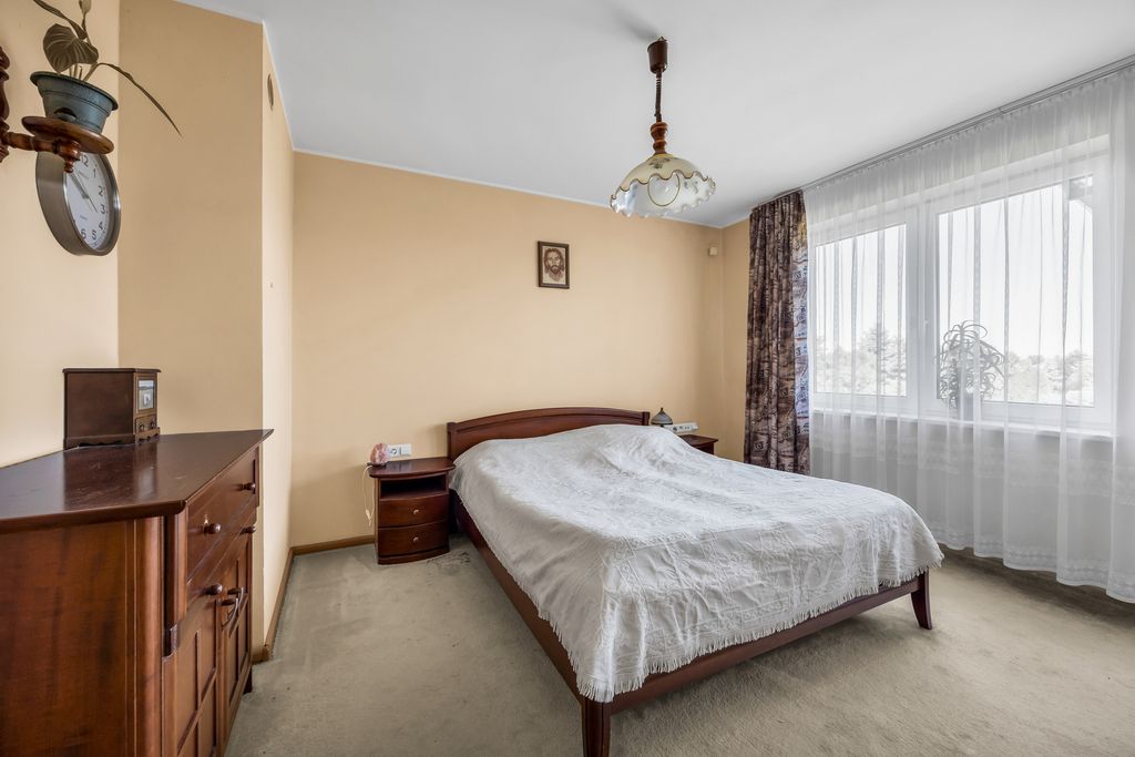 dom wolnostojący, 8 pokoi Kalisz, ul. Żwirki i Wigury. Zdjęcie 24