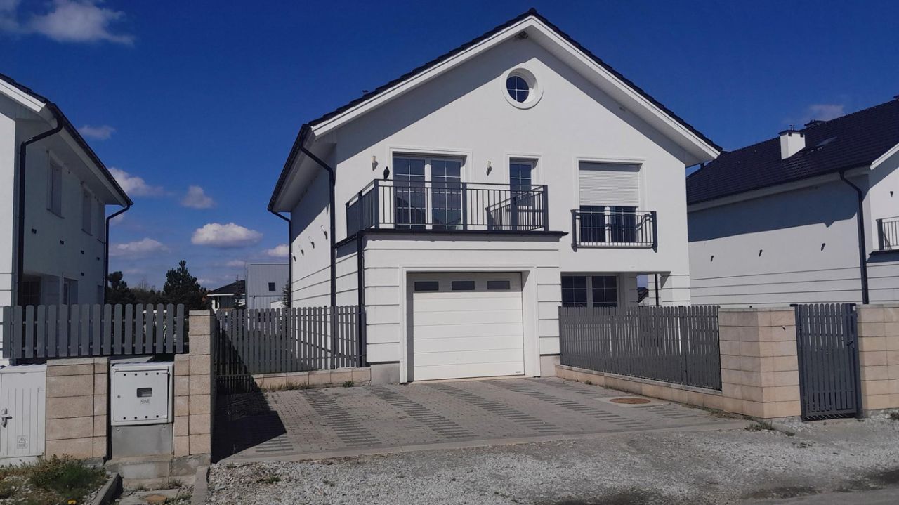 dom wolnostojący, 6 pokoi Tyniec Mały, ul. Tarnopolska