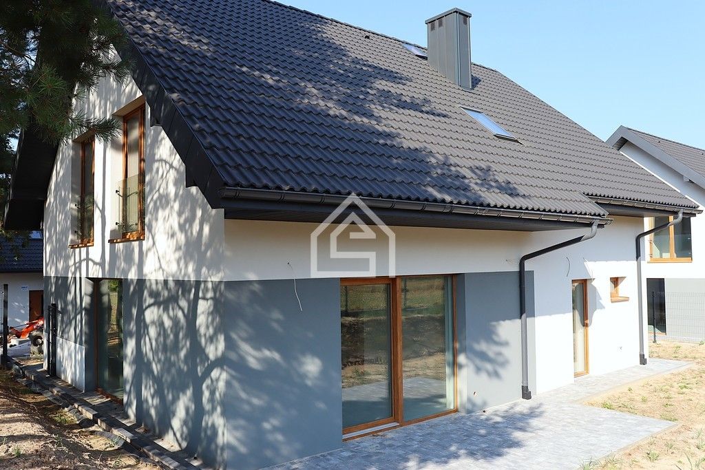 dom wolnostojący, 5 pokoi Dąbrowa. Zdjęcie 2