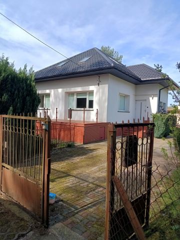 dom wolnostojący Żakowice, ul. Ogrodnicza. Zdjęcie 1